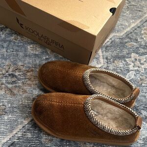 Koolaburra by UGG Kids Brown Slippers